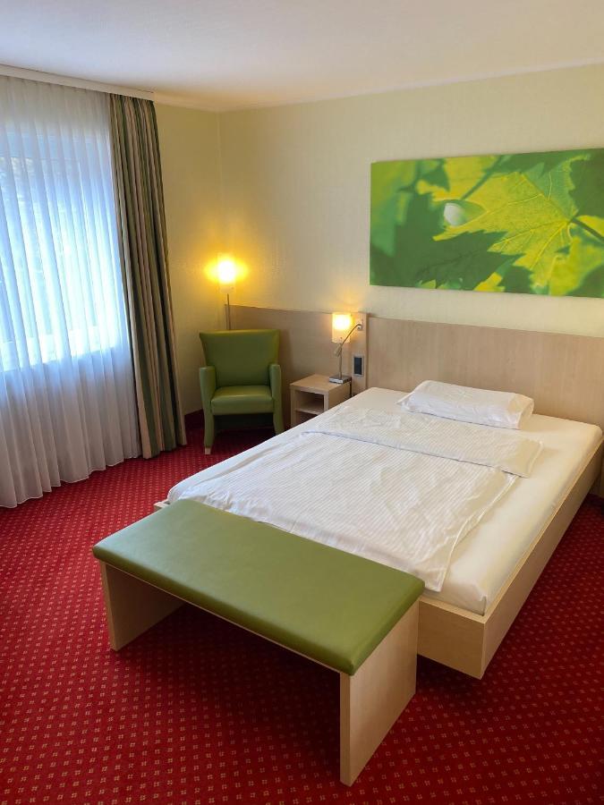 Hotel Schiller Olching Εξωτερικό φωτογραφία